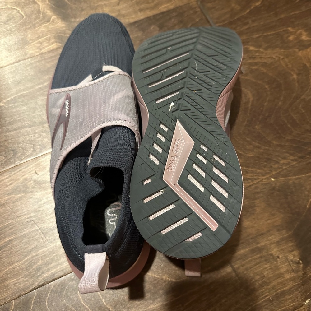 Brooks Levitate slip-on shoes - Picture 4 of 6